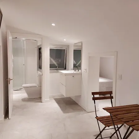 Se Alquila Buhardilla En Pleno Casco Historico De Portonovo Apartman *