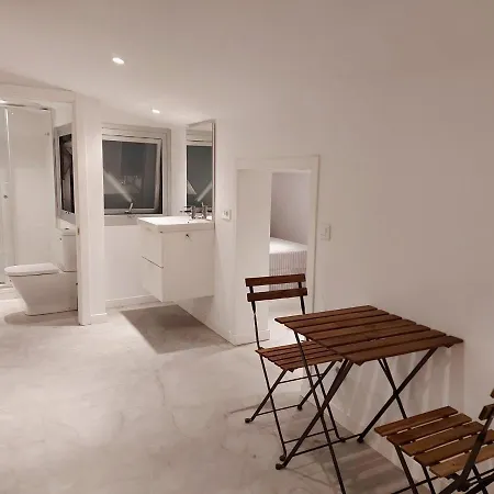 Se Alquila Buhardilla En Pleno Casco Historico De Portonovo Apartman